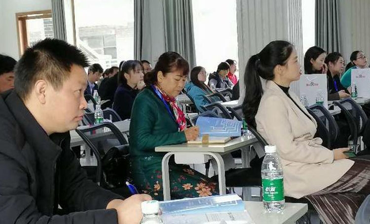 數(shù)智營銷深入華容縣，賦能企業(yè)彎道超車
